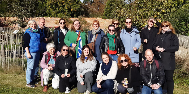 Ausschnitt Finnische Lehrkraefte im KueGa 2.jpeg